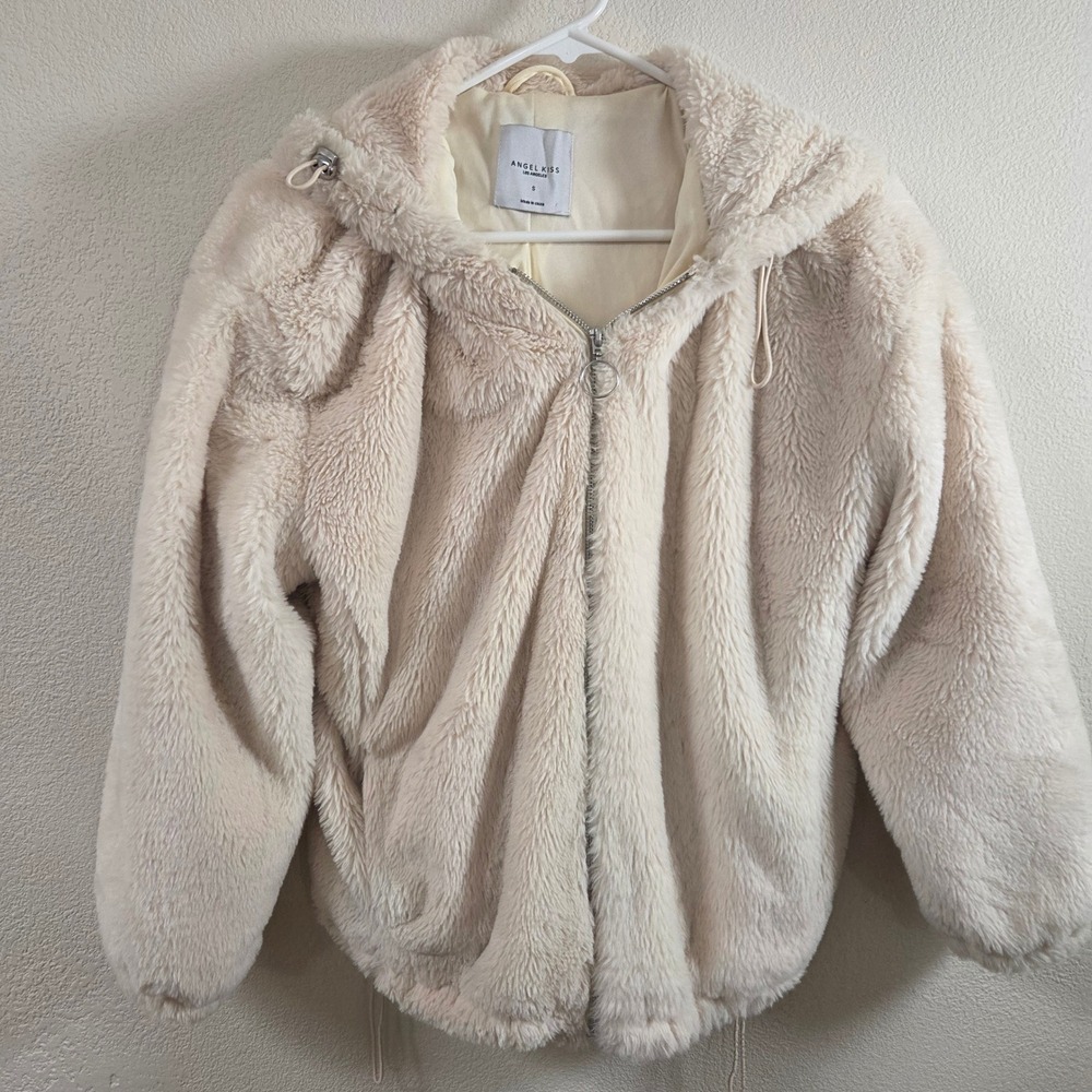 Angel Kiss Los Angeles Cream Faux Fur Hooded Zip Up Teddy Jacket Small